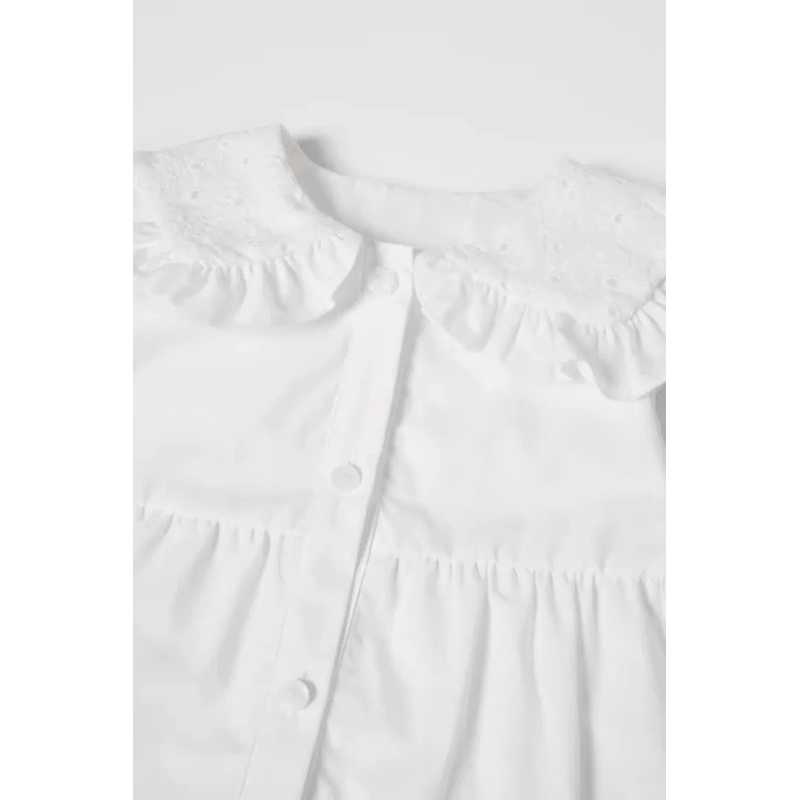 Váy ZR trắng cổ hoa