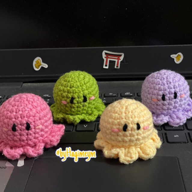 (Sẵn) Móc khoá bạch tuộc len cute | ByHagineym