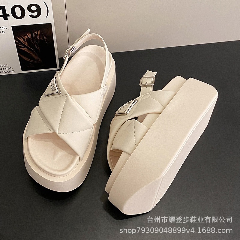 Giày Sandal Nữ Bản 2 Quai Chéo Che Khuyết Điểm Mẫu Mới 2024