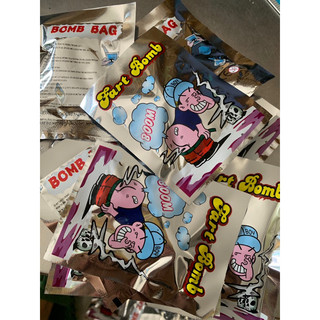 boom thúi trắng 10 cái, bom đánh rắm