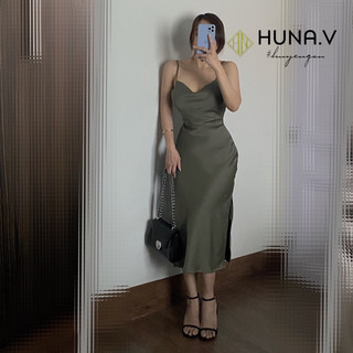 Váy Lụa Cổ Đổ Xẻ Tà Hở Lưng