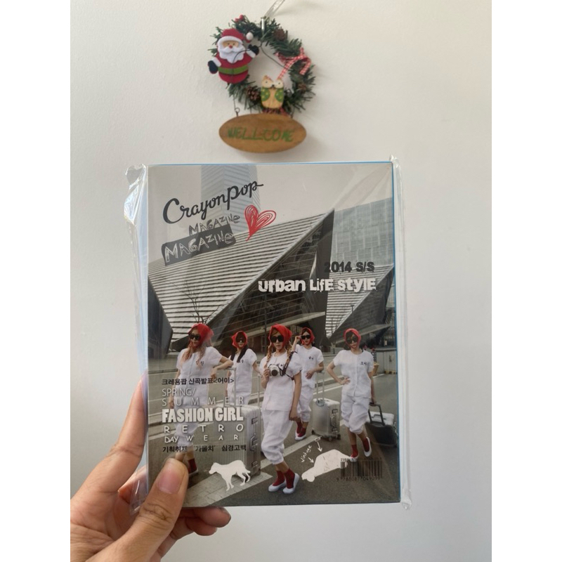 Crayon pop album  Urban life Style đã khui seal, gồm CD  và photobook.