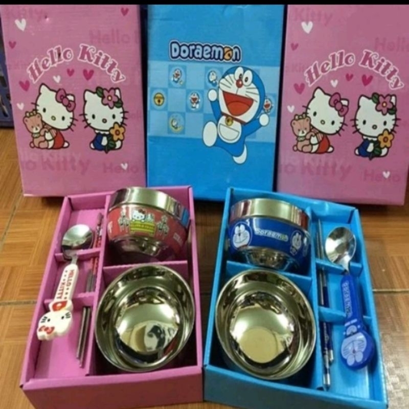 Bộ bát cách nhiệt Doremon/Hello kitty