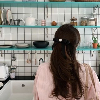 Kẹp Tóc Bấm Nơ Đen Tim Trắng - KEP1677 - BCorner