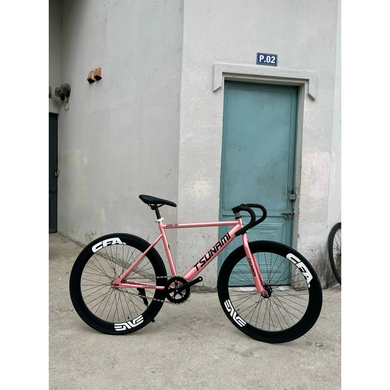 Xe đạp thể thao fixed gear tsunami & single speed hồng gold bánh đen vành 6 cm ( kèm strap và đồ lắp