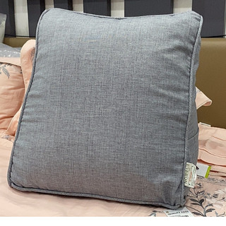 gối tam giác EVERON (GIAO MÀU NGẪU NHIÊN)