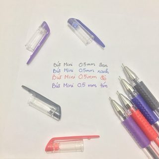 1 cây bút gel nước mini 0.5mm