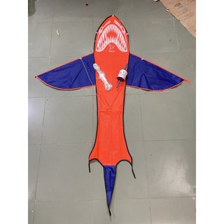 diều cá mập đen