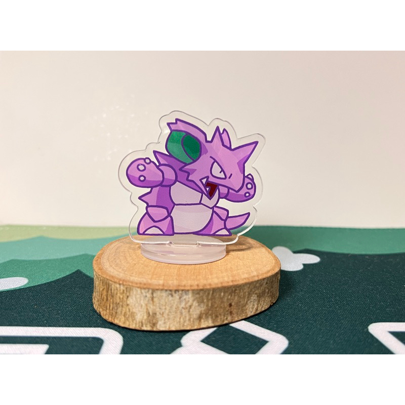 Mô Hình Standee Pokemon Nidoking Mica 2 mặt