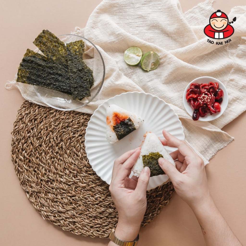 [MUA THÙNG 48 GÓI TẶNG 2 DÂY BIG SHEET 48 GÓI] Snack Rong Biển CRISPY SEAWEED TaoKaeNoi 32G Nhiều Vị (48 gói/thùng)