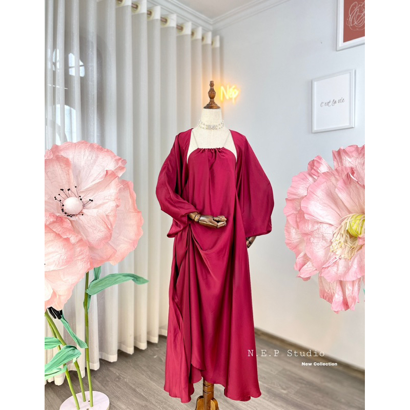 Set váy cổ yếm rúm sườn + áo choàng lụa