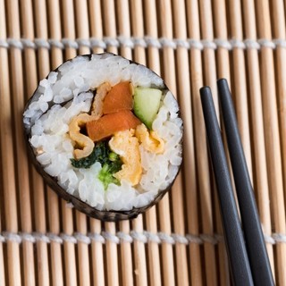 Mành Tre Cuộn Cơm Sushi, Kimbap