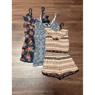 BEUCLOSET - Jumpsuit hai dây hoa nhí