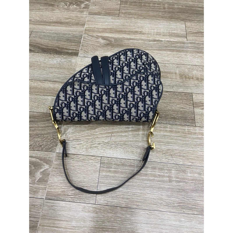 Túi si yên ngựa Dior
