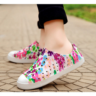 Giày native cho bé gái , bé trai mẫu mới in hoạ tiết ngộ nghĩnh ,chất liệu nhựa EVA mềm siêu nhẹ không thấm nước