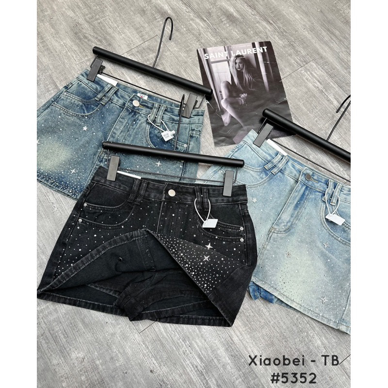 Chân váy jeans đính đá dáng ngắn 📸