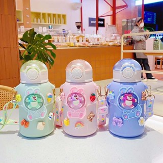 Bình Nước Giữ Nhiệt Inox 316 Hình Gấu Dâu Dung Tích 500ml Có Ống Hút Chống Đổ Tặng Kèm Sticker 2D