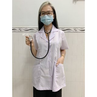 Áo Blouse Nữ Trắng tay ngắn, Túi Vuông Chất liệu Kate Silk cho Dược Sĩ, Y Tá, Bác Sĩ