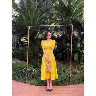 Đầm cổ tim nút bọc Cói Design