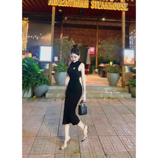 Đầm body cổ yếm
