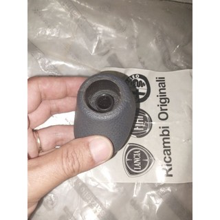 Núm cần số Fiat