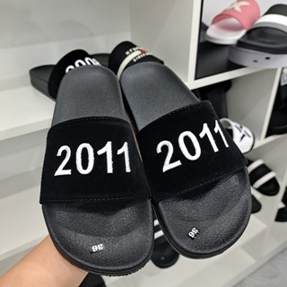 Dép năm sinh 2011, dép lê nam nữ quai nỉ số thêu hot trend