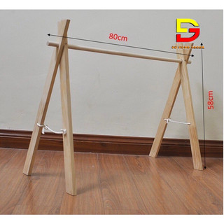 Kệ chữ A bằng gỗ tự nhiên an toàn cho trẻ sơ sinh chưa kèm đồ treo (giá xưởng nhà làm)
