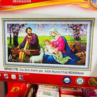 Tranh thêu chữ thập gia đình thánh gia A608 52*66cm