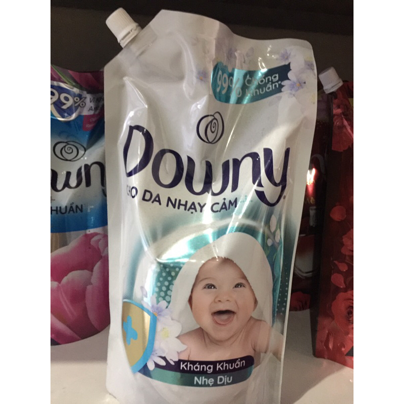 Nước xả vải DOWNY 1.45 lít, 3 lít.