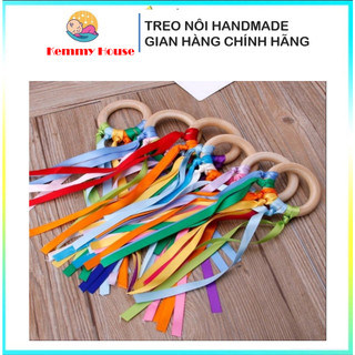 Vòng gỗ Montessori ruy băng nhiều màu sắc giúp bé tập cầm nắm, phát triển thị giác, nhận biết màu sắc