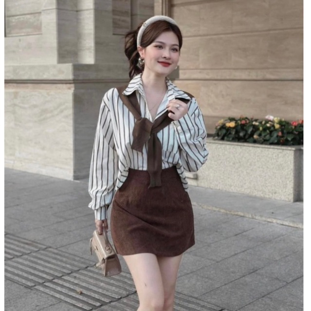 Set bộ áo sơ mi kẻ sọc phối khăn choàng mix chân váy nhung A siêu xinh