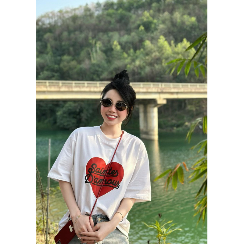 Áo Phông Tim Đỏ Chữ QC