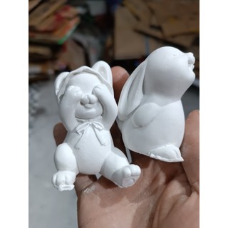 Tượng thỏ ngồi và thỏ đứng