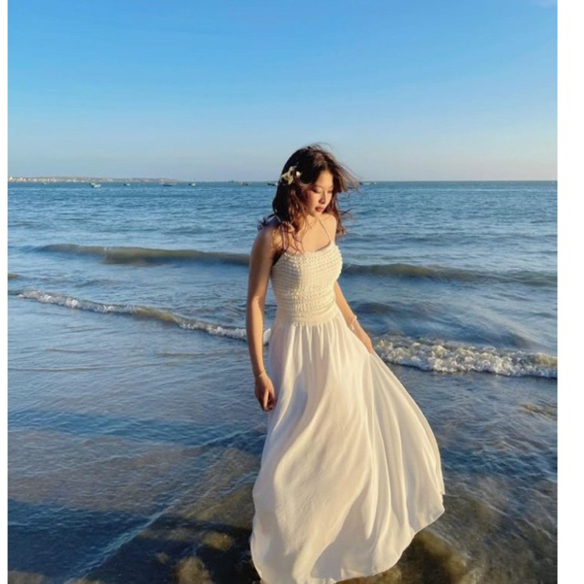 CHÂN VÁY DÀI TRẮNG