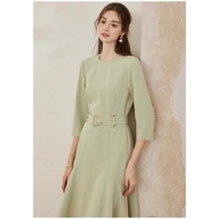 Đầm công sở cổ tròn tay lửng màu xanh nhạt đơn giản