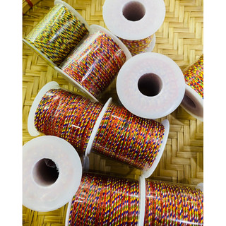 Cuộn chỉ ngũ sắc