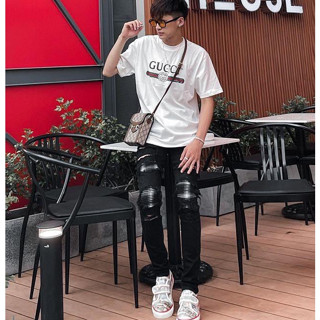 Quần A.MI.RI 4 Cúc Đen Vá Vải Xám Loang Nhăn Ống Côn Bó Sát Quần bò màu đen gối vá xù co giãn 4 chiều