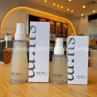 Xịt khoáng nước thần SUM bổ sung tinh chất nước thần Sum giúp dưỡng da, cân bằng độ ẩm và mềm mượt da