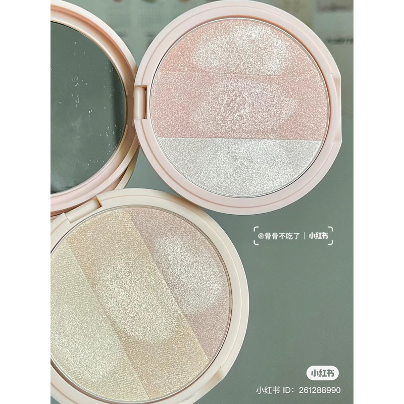 Phấn bắt sáng highlight Too Cool For School tone 01 và 02