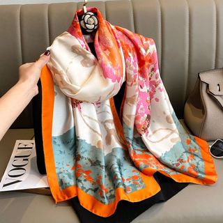 Khăn quàng choàng cổ lụa cao cấp cho nữ iLita khăn lụa văn phòng công sở, đi biển đẹp phối màu xanh lá vàng