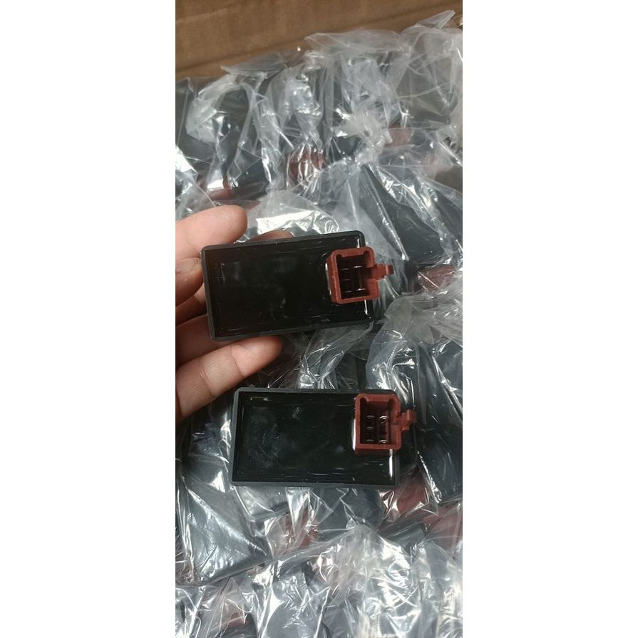 IC 5 CHÂN DREAM - IC ĐÁNH LỬA CHO XE MÁY DREAM WAVE DONGHECAMTAYANPHAT