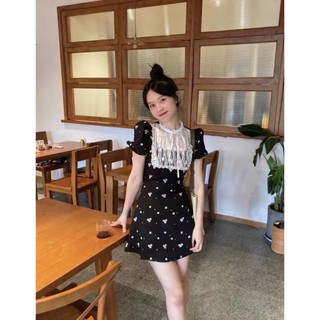 Váy hoa nhí màu đen cổ vuông phối ren trắng tiểu thư sang chảnh vintage Hàn Quốc hàng Quảng châu (ORDER)