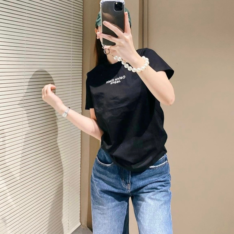 Áo phông Calvin-Klein nữ ngắn tay in chữ ngực