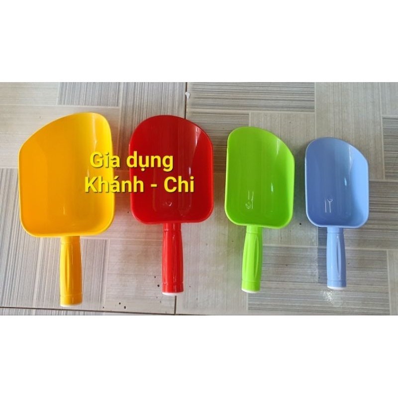Combo 2 cái Xúc đá - xúc gạo
