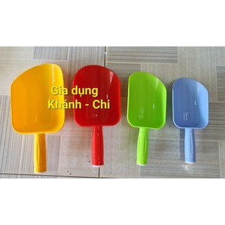 Xúc đá - xúc gạo