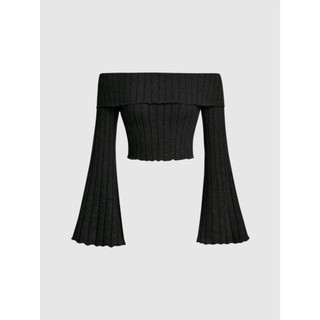 Sasha top - áo croptop tay dài trễ vai vân dọc basic