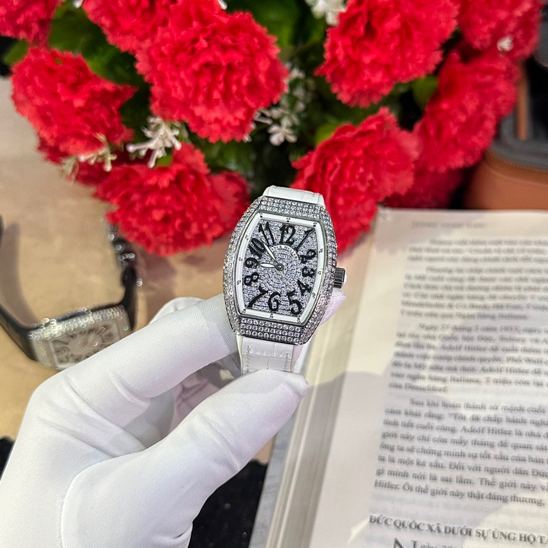 Đồng Hồ Nữ Franck Muller V32 Phiên Bản Nạm 277 Viên Kim Cương Moiss