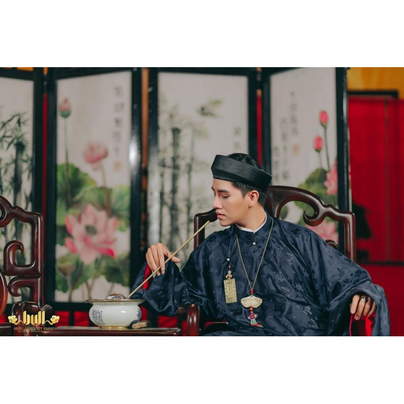 Áo ngũ thân nam,cổ phục thời nhà Nguyễn
