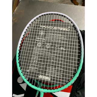 Vợt Yonex đôi Attacker