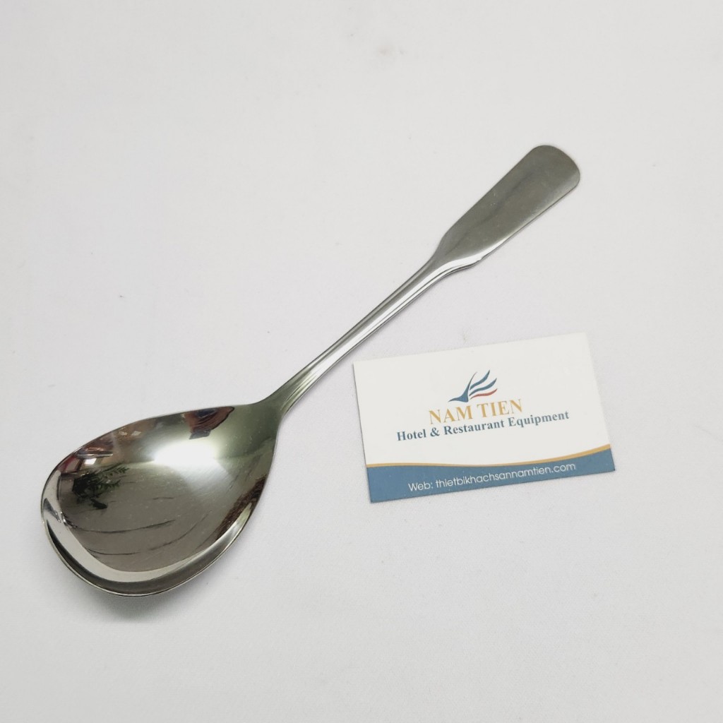 Vá múc cơm inox sáng bóng, muỗng (muôi) xới cơm